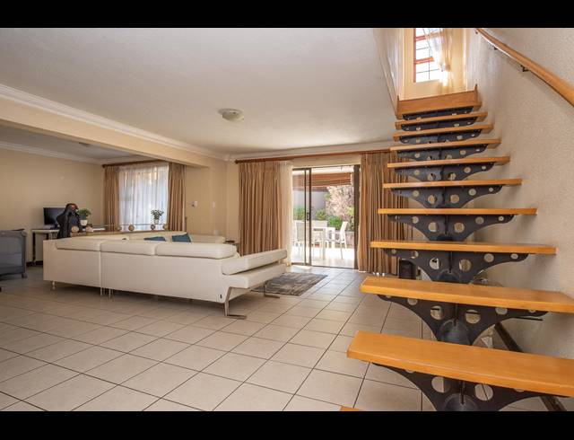 3 BEDROOM DUPLEX SOLD IN MEYERSDAL